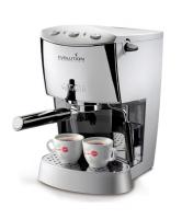 Кофеварка, б/уСамая компактная и простая кофеварка традиционного типа Gaggia Evolution Espresso (silver) (Гаджиа Эволюшн Эспрессо Силвер) выполнена из износоустойчивого пластика ABS серебристого цвета. Группа и холдер (за исключением носиков) сделаны из латуни.