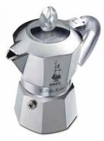 Гейзерная кофеварка Bialetti Moka Express Glossy на 3 чашки с прозрачной крышкой. Еще одна версия классической кофеварки Moka Express, дизайна 1933 года.